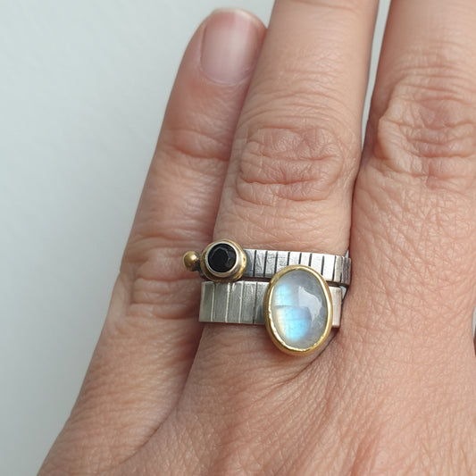 Crown prsten 2u1/ crni spinel mjesečev kamen