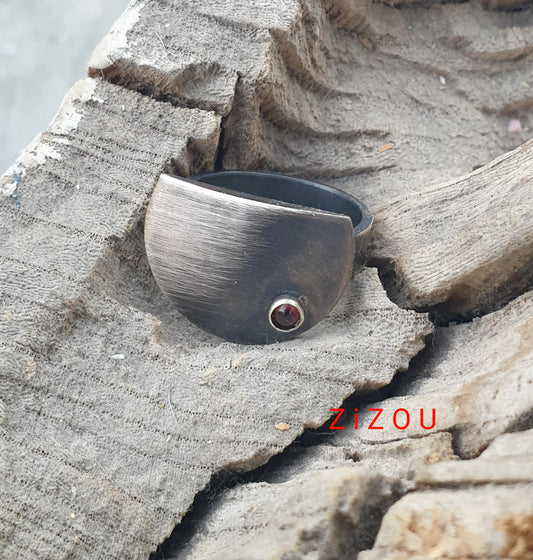 Der Mond / Schwarzer Spinell / prsten