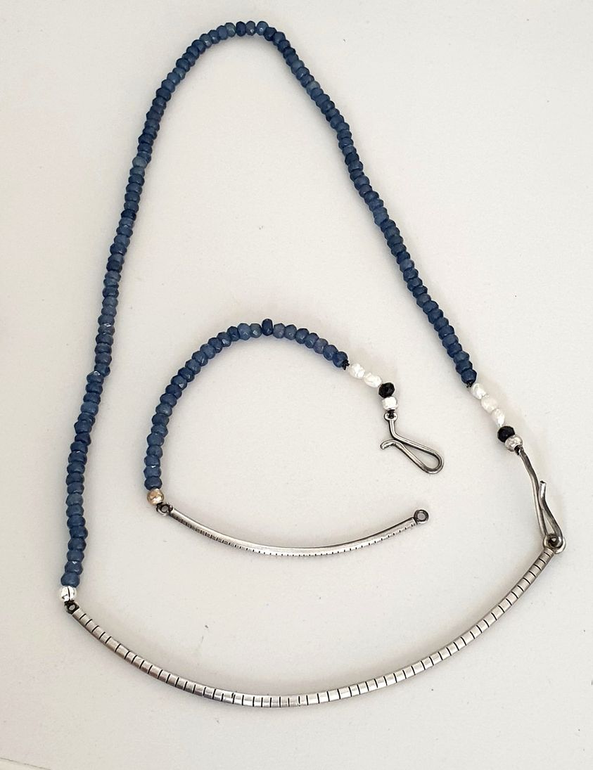 Stripes & Stones / ogrlica /blue