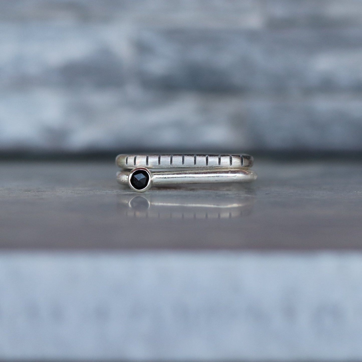 2U1 spinel / square/ prsten