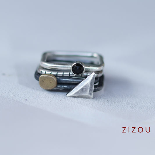 4U1 Escape the ordinary II / square/ prsten