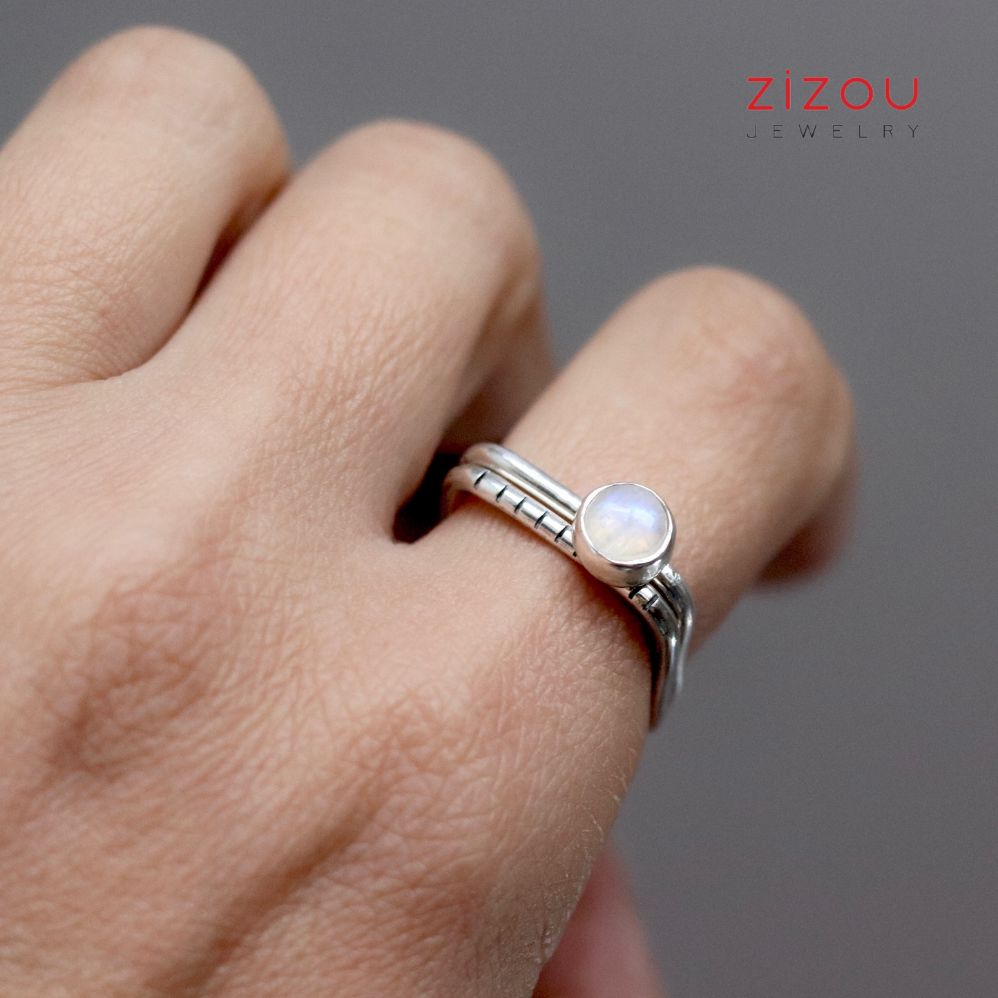 2U1 moonstone / square / prsten
