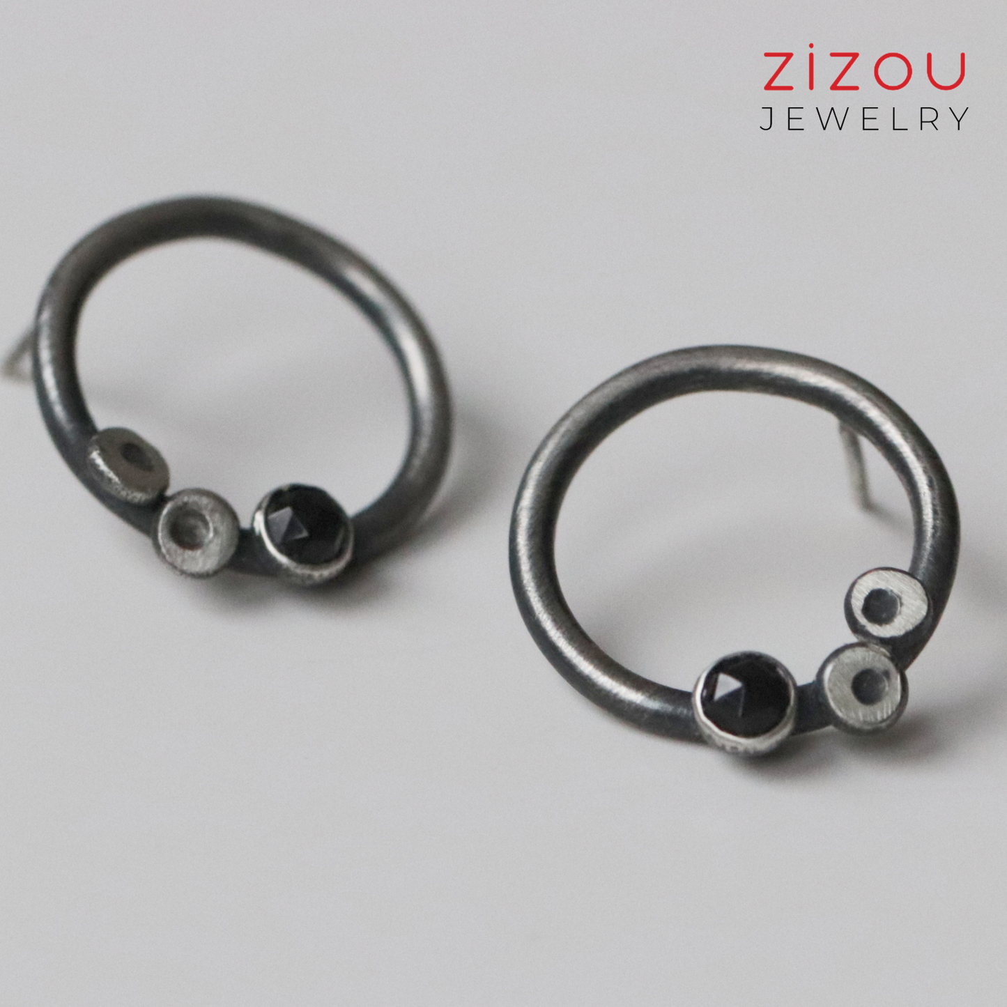 BuBBles / Black spinel / naušnice