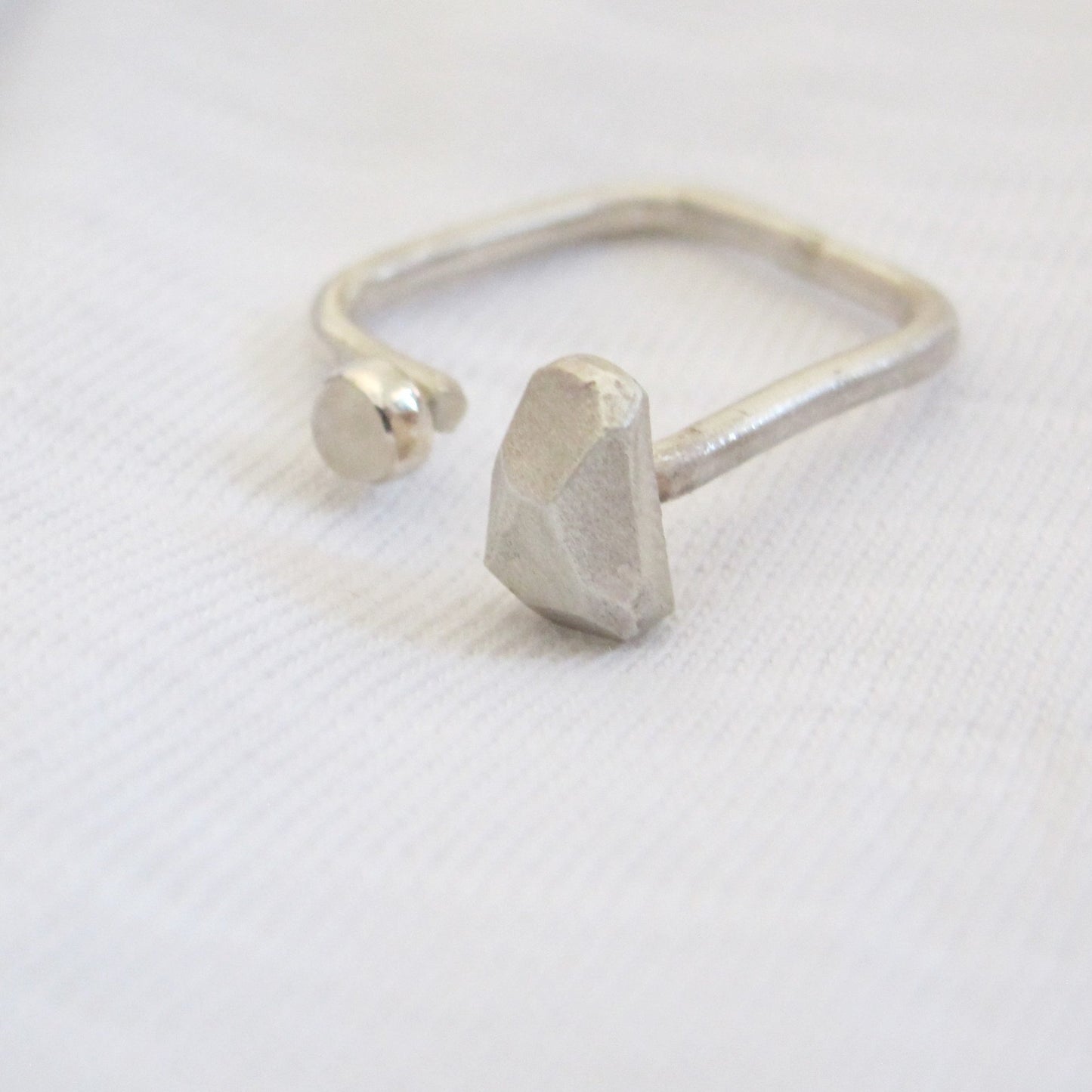 Stripes & Stones / moonstone / prsten