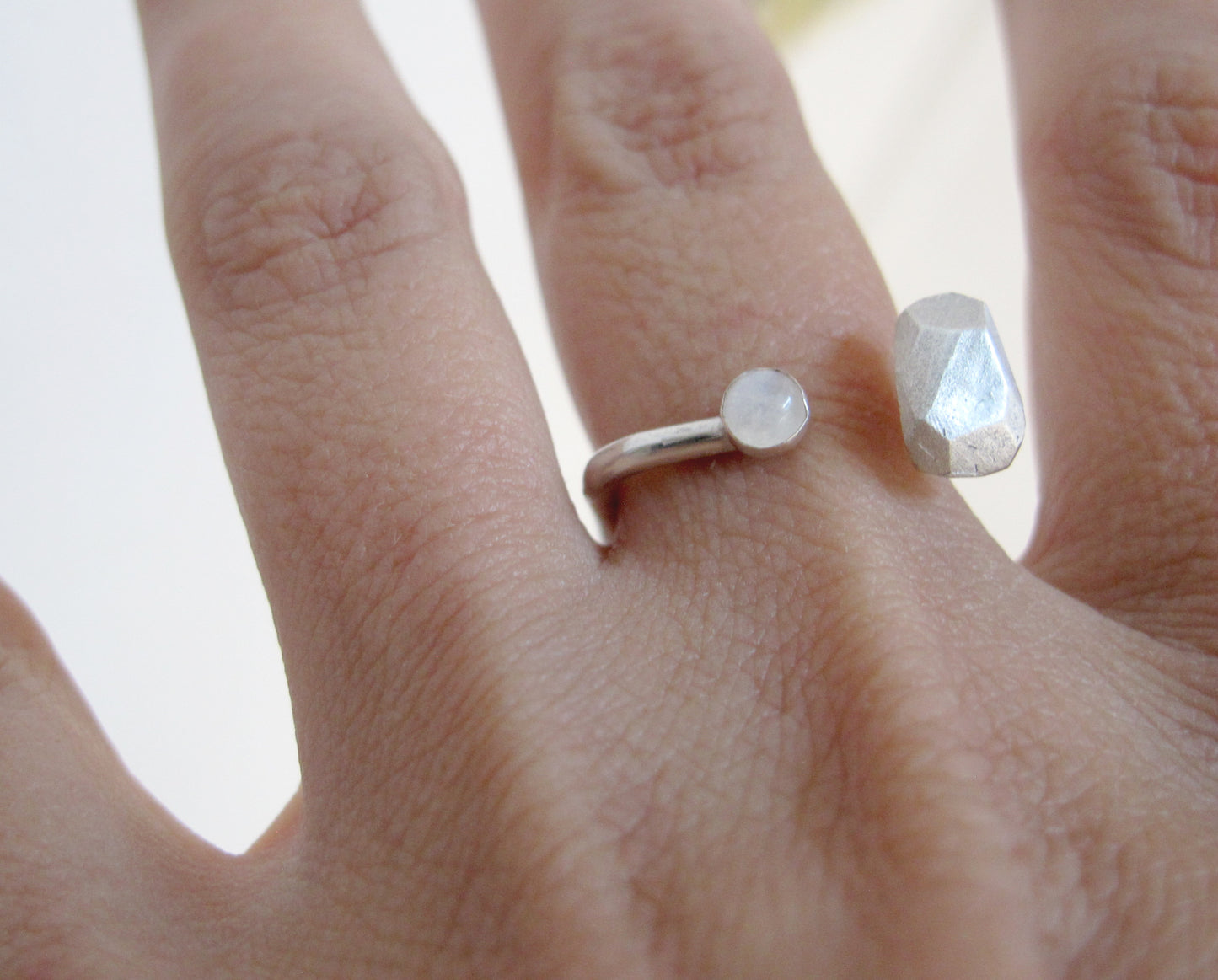Stripes & Stones / moonstone / prsten