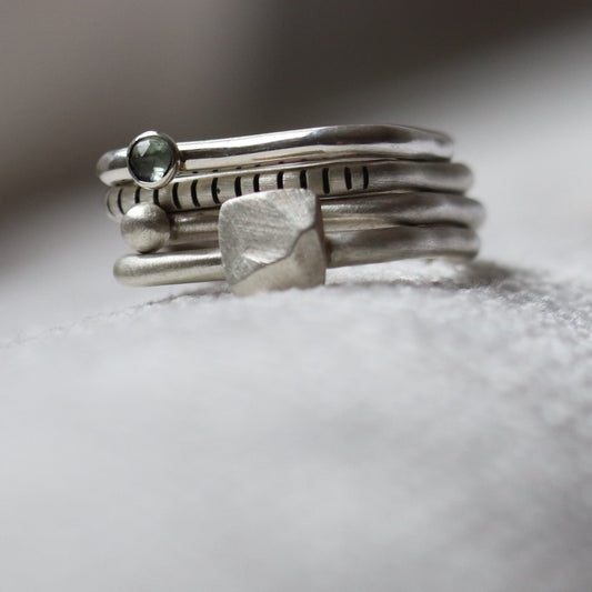 4U1 Spring vibes / prehnit / square/ prsten