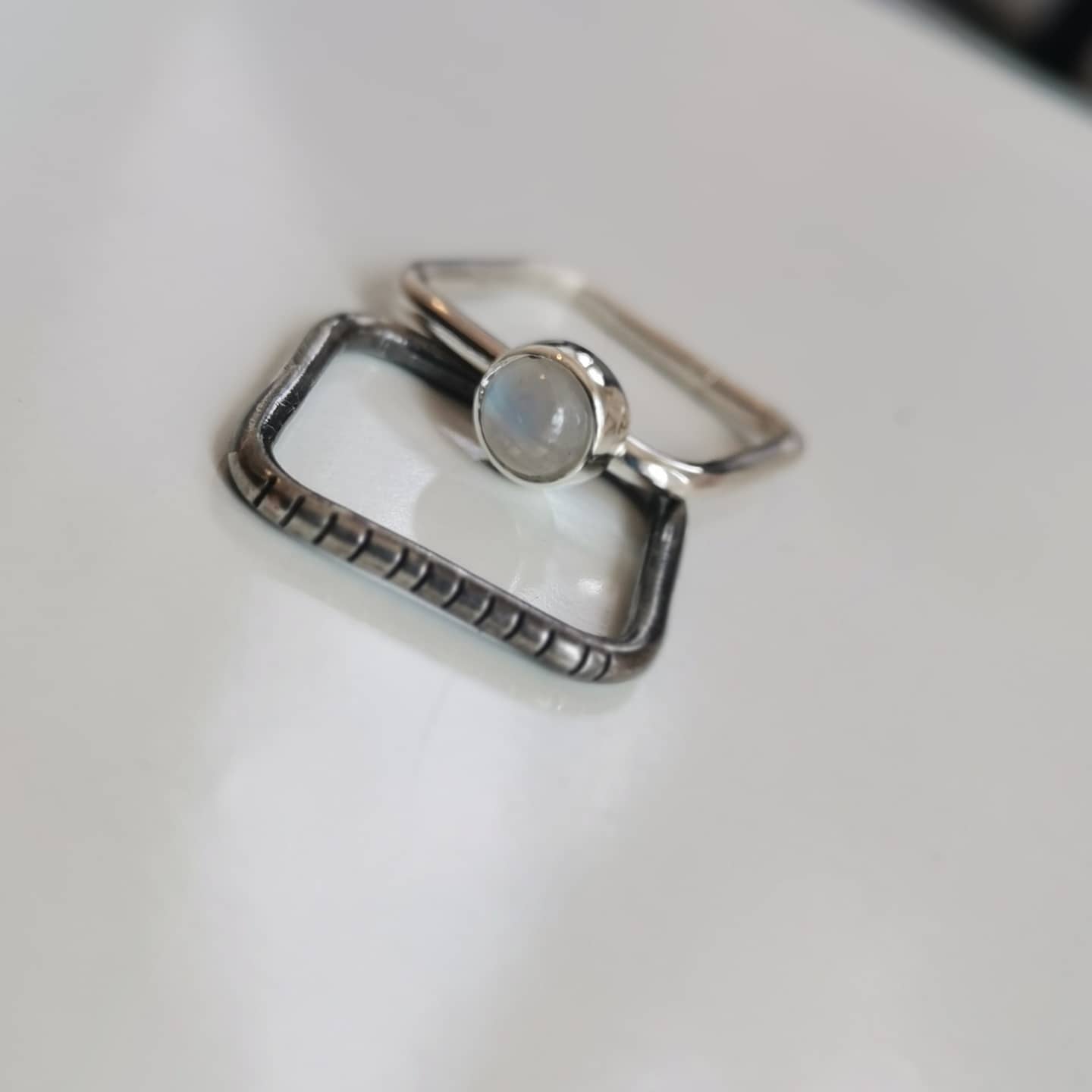2U1 moonstone / square / prsten