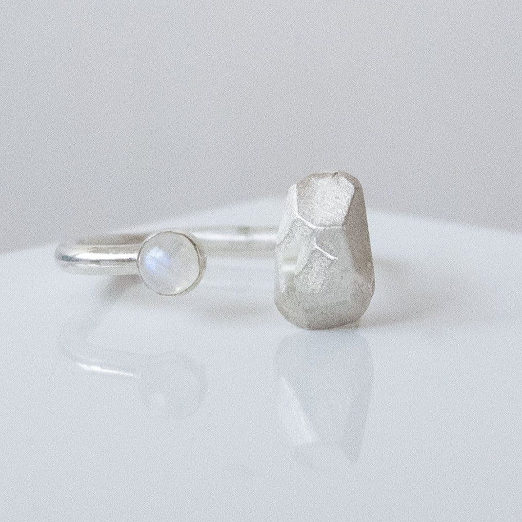 Stripes & Stones / moonstone / prsten