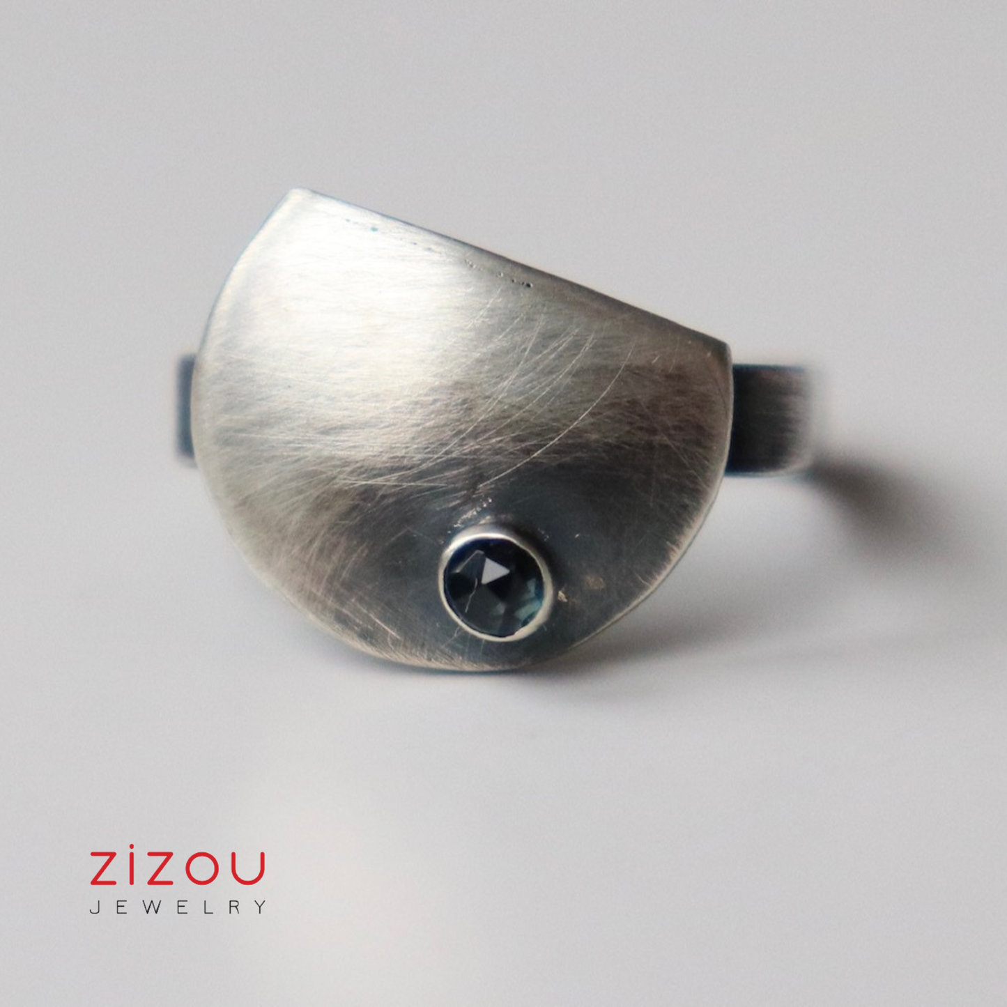 The Moon / topaz / prsten