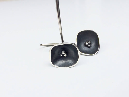 Crni cvijet klasika / naušnice