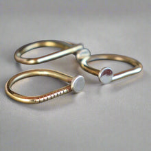 Laden Sie das Bild in den Galerie-Viewer, brass silver mix metal rings handmaide nail design