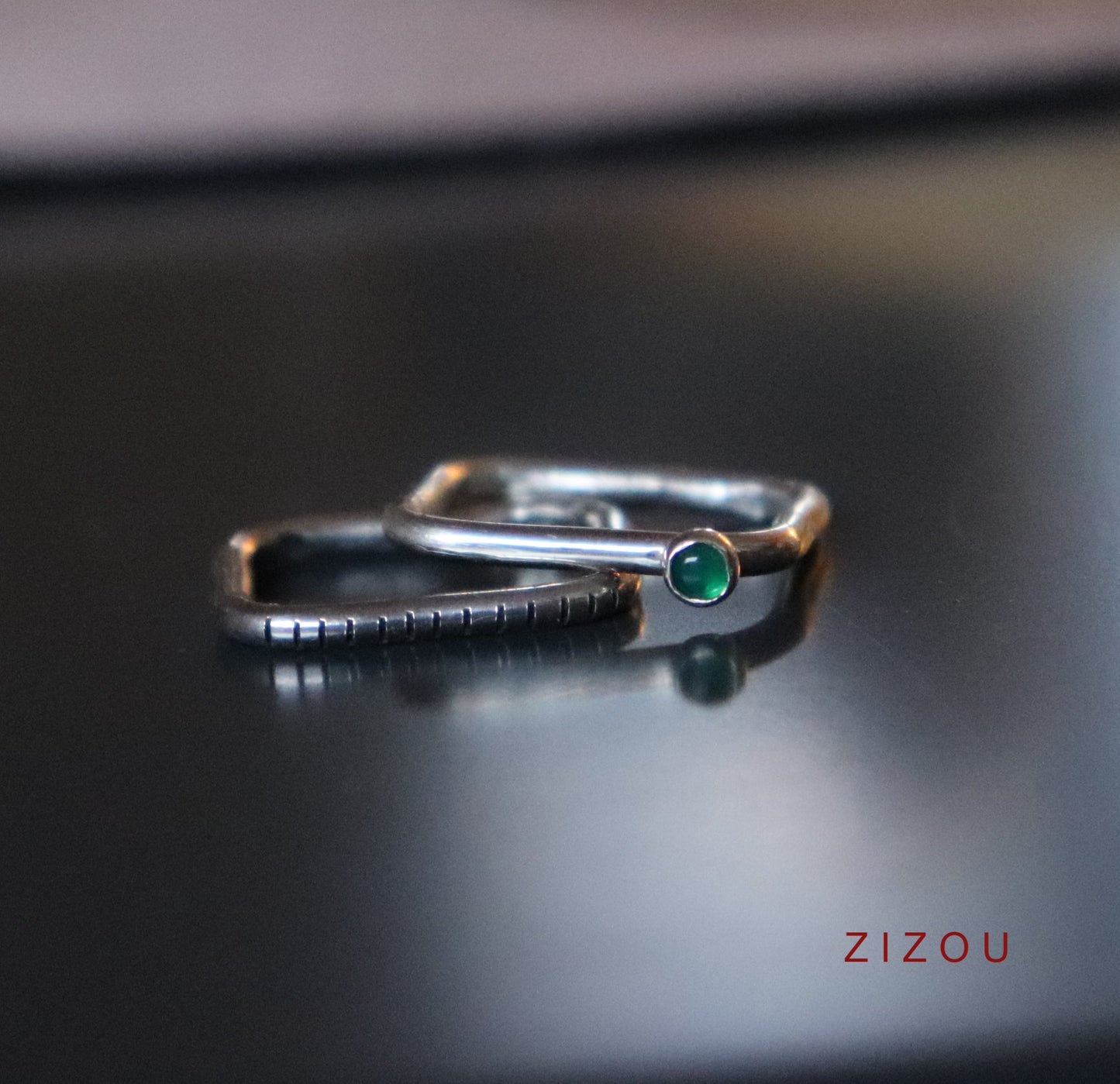 2U1 zeleni onix / square/ prsten