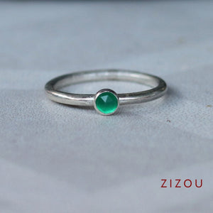 Minimal / green onyx/ round / prsten