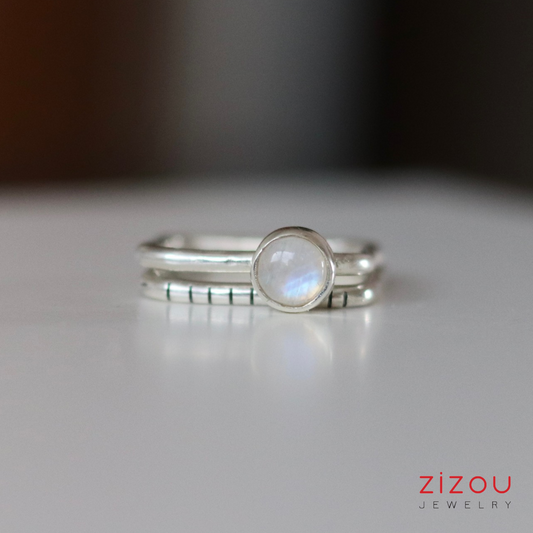 2U1 moonstone / square / prsten