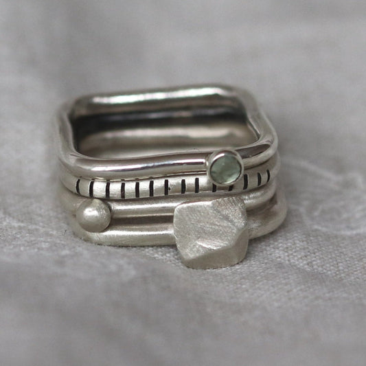 4U1 Spring vibes / prehnit / square/ prsten